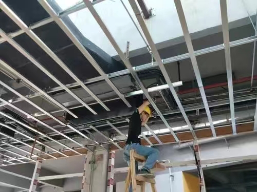 寿宁二次装修消防疏散通道的布置和新建建筑的消防疏散通道布置有什么区别?